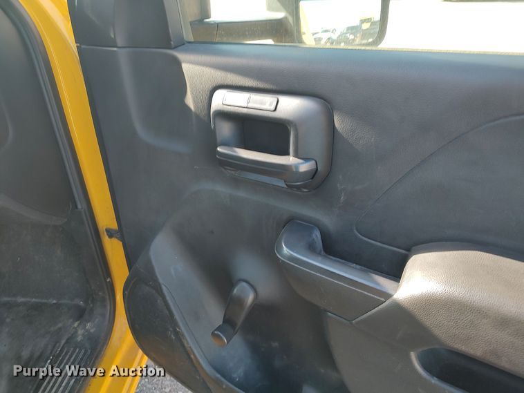 image for item LK9274 2015 Chevrolet Silverado 3500HD  utility bed pickup truck