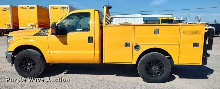 image for item LK9277 2015 Ford F350 Super Duty  utility bed pickup truck