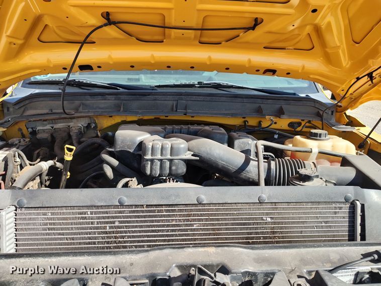 image for item LK9277 2015 Ford F350 Super Duty  utility bed pickup truck