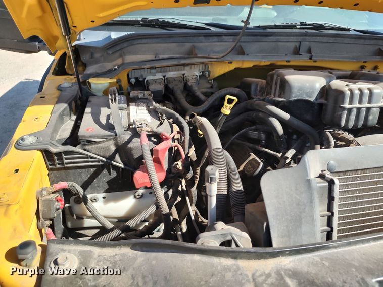 image for item LK9277 2015 Ford F350 Super Duty  utility bed pickup truck