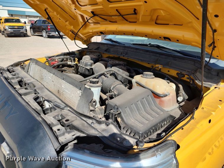 image for item LK9277 2015 Ford F350 Super Duty  utility bed pickup truck