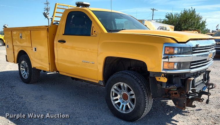image for item LK9278 2016 Chevrolet Silverado 3500HD  utility bed pickup truck