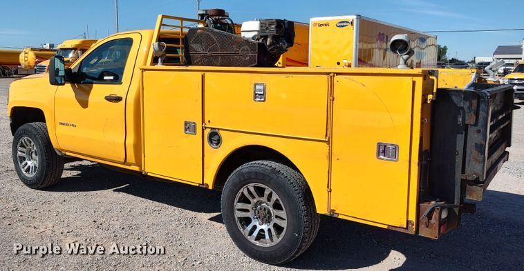image for item LK9278 2016 Chevrolet Silverado 3500HD  utility bed pickup truck