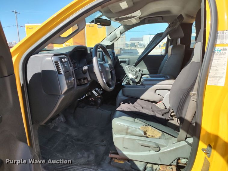 image for item LK9278 2016 Chevrolet Silverado 3500HD  utility bed pickup truck