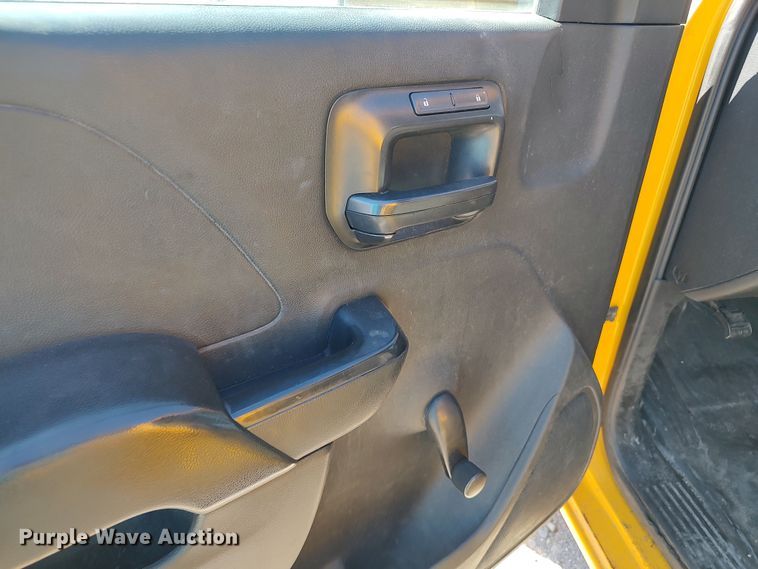 image for item LK9278 2016 Chevrolet Silverado 3500HD  utility bed pickup truck