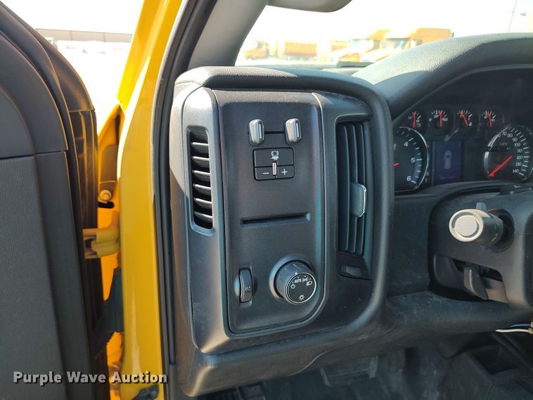 image for item LK9278 2016 Chevrolet Silverado 3500HD  utility bed pickup truck