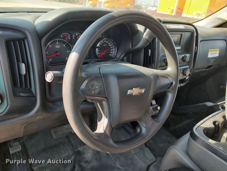 image for item LK9278 2016 Chevrolet Silverado 3500HD  utility bed pickup truck