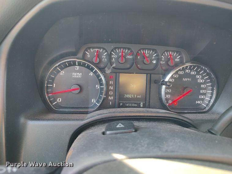 image for item LK9278 2016 Chevrolet Silverado 3500HD  utility bed pickup truck