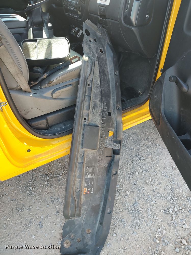 image for item LK9278 2016 Chevrolet Silverado 3500HD  utility bed pickup truck