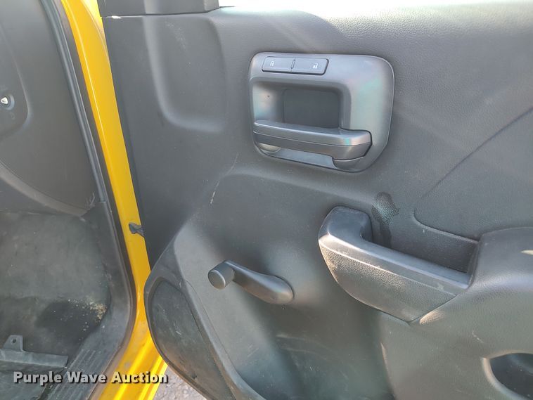 image for item LK9278 2016 Chevrolet Silverado 3500HD  utility bed pickup truck