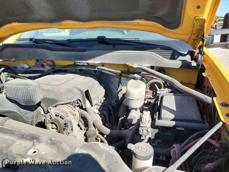 image for item LK9278 2016 Chevrolet Silverado 3500HD  utility bed pickup truck