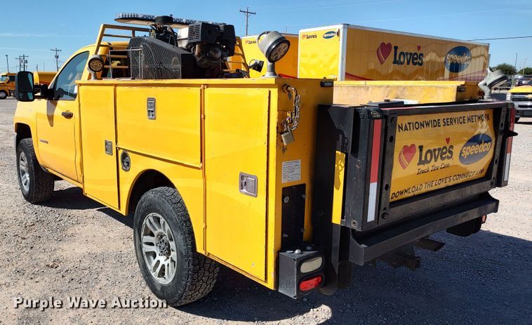 image for item LK9780 2015 Chevrolet Silverado 3500HD  utility bed pickup truck