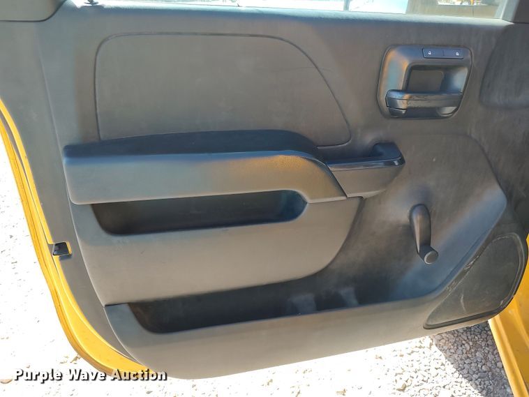 image for item LK9780 2015 Chevrolet Silverado 3500HD  utility bed pickup truck