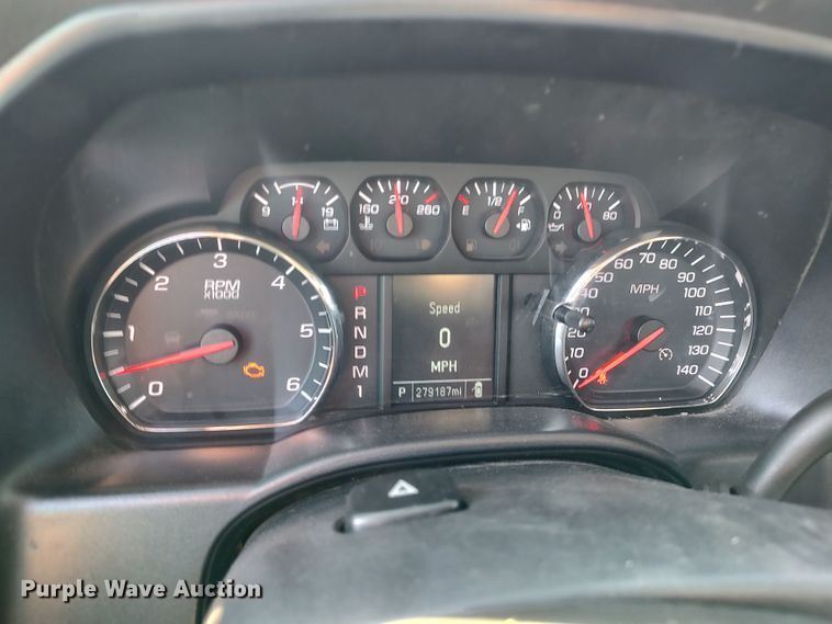 image for item LK9780 2015 Chevrolet Silverado 3500HD  utility bed pickup truck