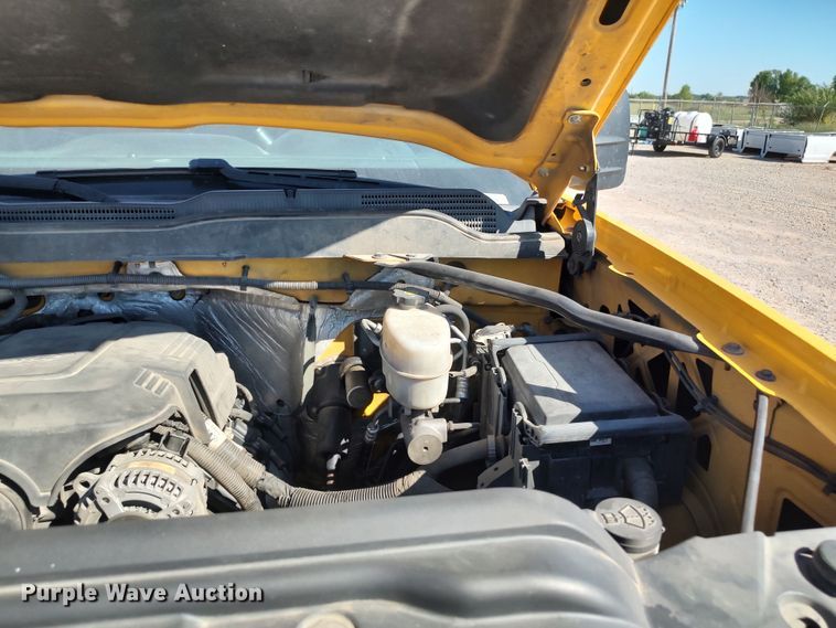 image for item LK9780 2015 Chevrolet Silverado 3500HD  utility bed pickup truck