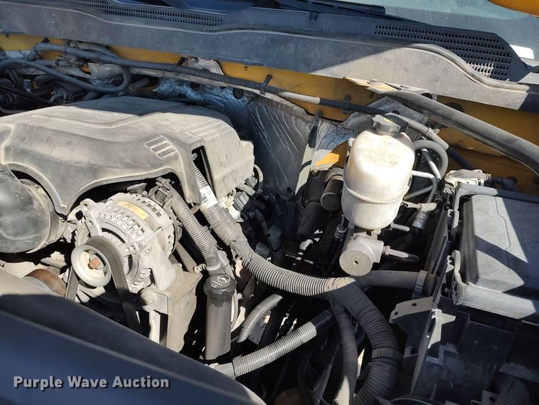 image for item LK9780 2015 Chevrolet Silverado 3500HD  utility bed pickup truck