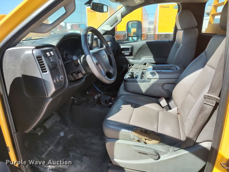 image for item LK9783 2015 Chevrolet Silverado 3500HD  utility bed pickup truck