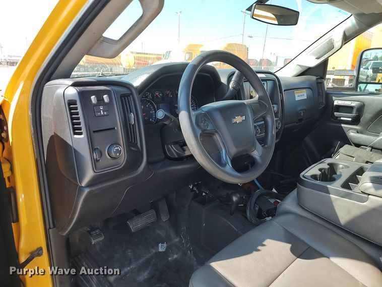 image for item LK9783 2015 Chevrolet Silverado 3500HD  utility bed pickup truck