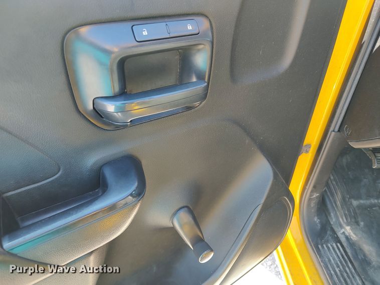 image for item LK9783 2015 Chevrolet Silverado 3500HD  utility bed pickup truck