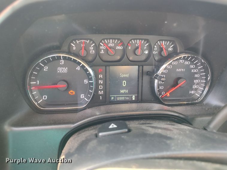 image for item LK9783 2015 Chevrolet Silverado 3500HD  utility bed pickup truck