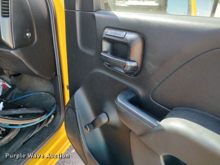 image for item LK9783 2015 Chevrolet Silverado 3500HD  utility bed pickup truck