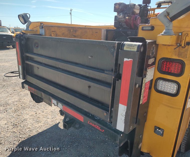 image for item LK9784 2017 Chevrolet Silverado 3500HD  utility bed pickup truck