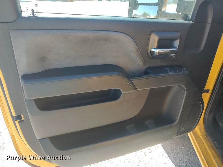 image for item LK9784 2017 Chevrolet Silverado 3500HD  utility bed pickup truck