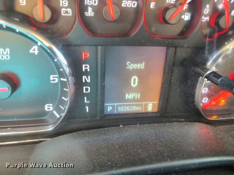 image for item LK9784 2017 Chevrolet Silverado 3500HD  utility bed pickup truck