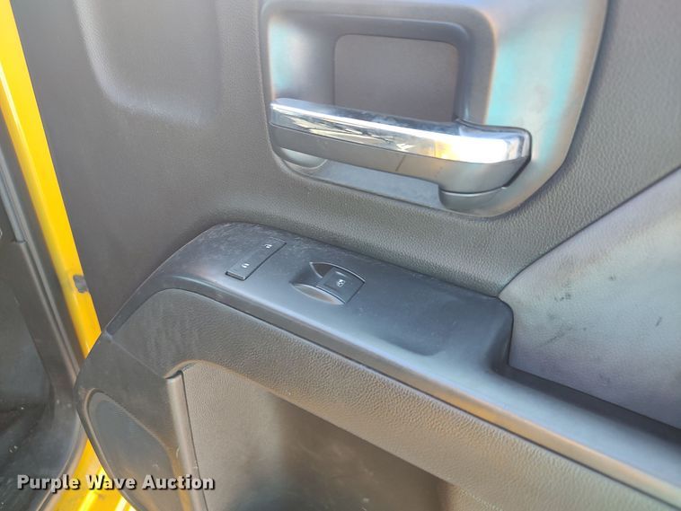 image for item LK9784 2017 Chevrolet Silverado 3500HD  utility bed pickup truck