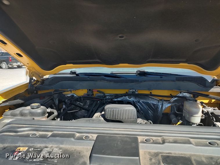 image for item LK9784 2017 Chevrolet Silverado 3500HD  utility bed pickup truck