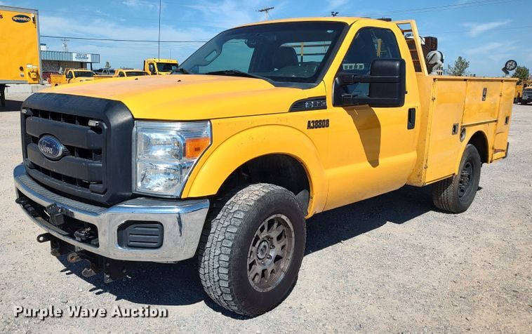 image for item LK9785 2014 Ford F350 Super Duty  utility bed pickup truck