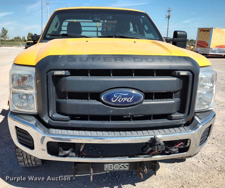 image for item LK9785 2014 Ford F350 Super Duty  utility bed pickup truck