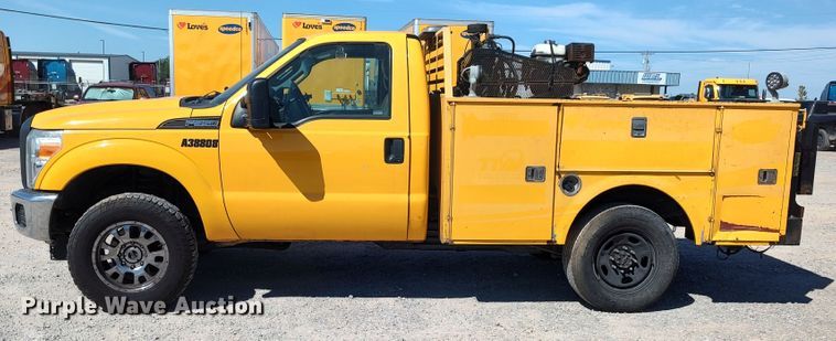 image for item LK9785 2014 Ford F350 Super Duty  utility bed pickup truck