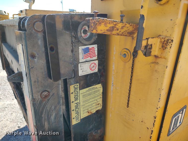 image for item LK9785 2014 Ford F350 Super Duty  utility bed pickup truck