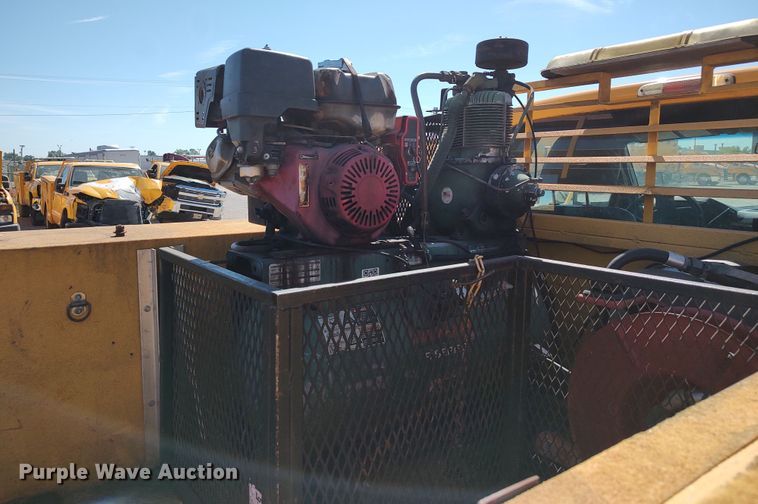 image for item LK9785 2014 Ford F350 Super Duty  utility bed pickup truck