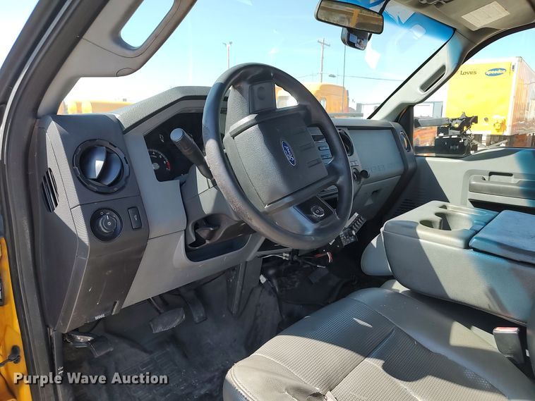 image for item LK9785 2014 Ford F350 Super Duty  utility bed pickup truck