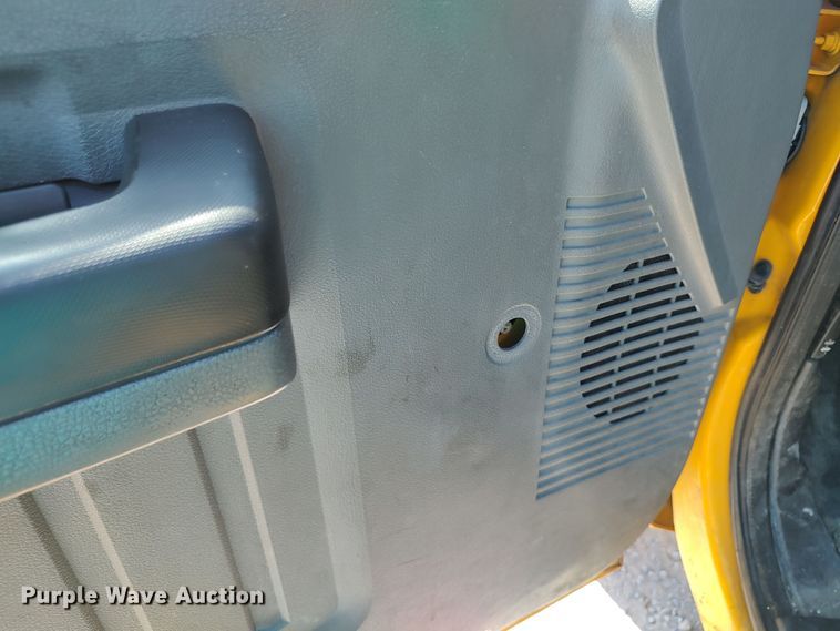 image for item LK9785 2014 Ford F350 Super Duty  utility bed pickup truck