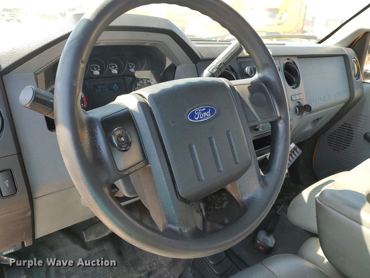 image for item LK9785 2014 Ford F350 Super Duty  utility bed pickup truck