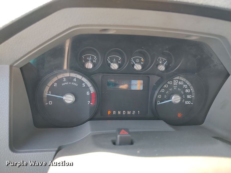 image for item LK9785 2014 Ford F350 Super Duty  utility bed pickup truck