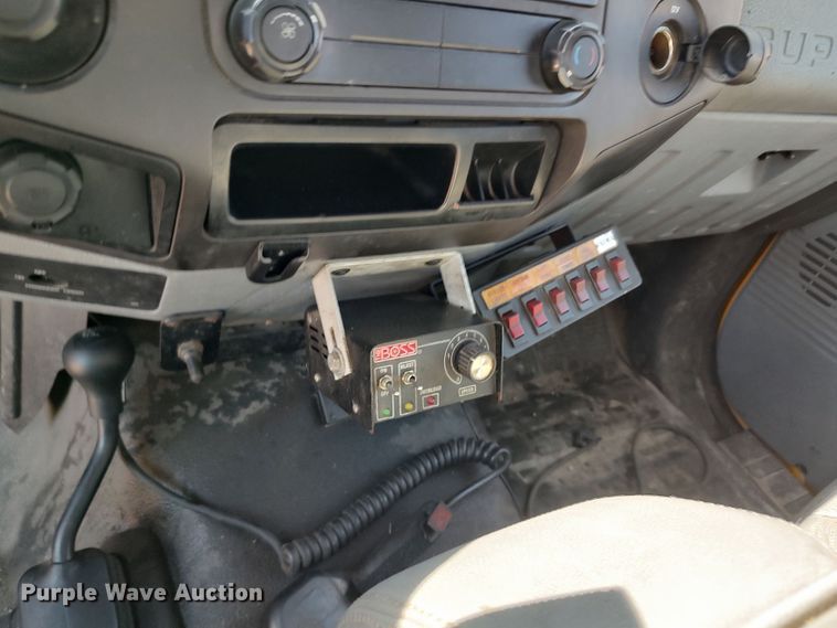 image for item LK9785 2014 Ford F350 Super Duty  utility bed pickup truck