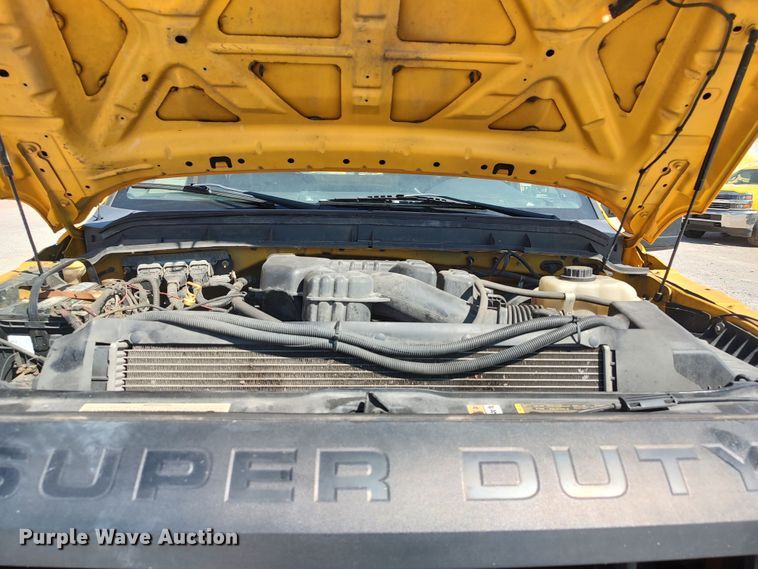 image for item LK9785 2014 Ford F350 Super Duty  utility bed pickup truck