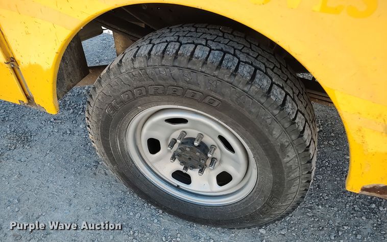 image for item LK9785 2014 Ford F350 Super Duty  utility bed pickup truck