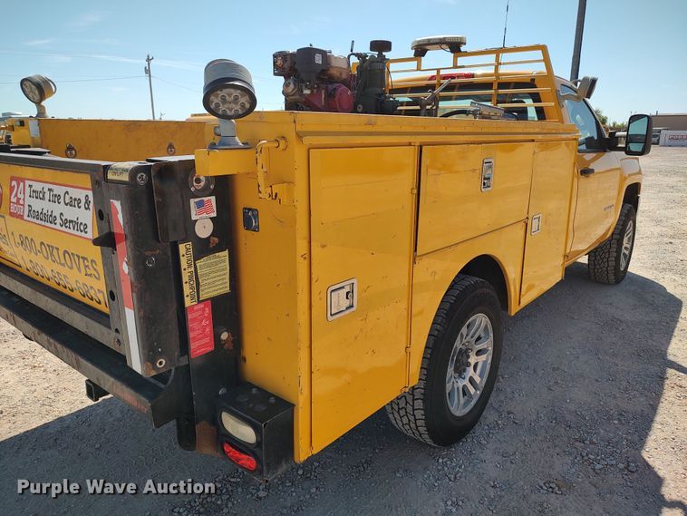 image for item LK9786 2015 Chevrolet Silverado 3500HD  utility bed pickup truck