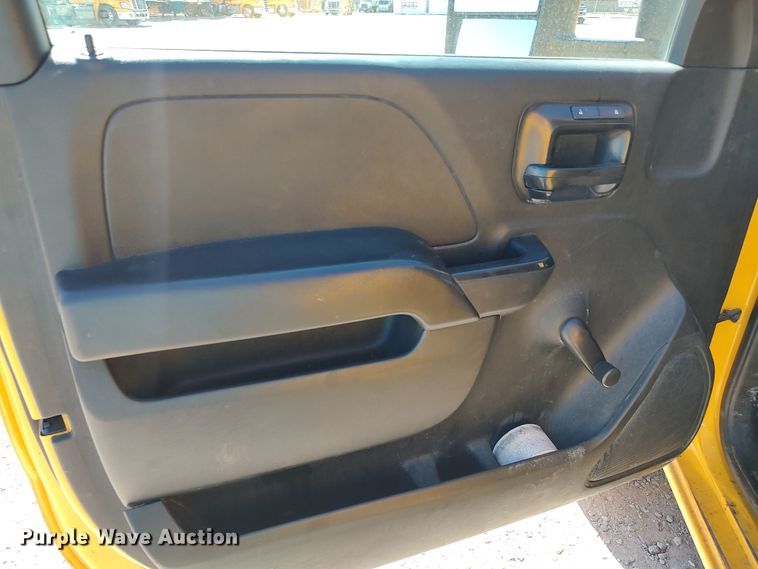 image for item LK9786 2015 Chevrolet Silverado 3500HD  utility bed pickup truck