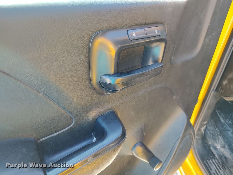 image for item LK9786 2015 Chevrolet Silverado 3500HD  utility bed pickup truck