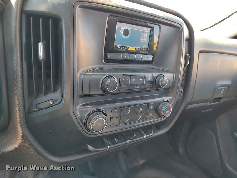 image for item LK9786 2015 Chevrolet Silverado 3500HD  utility bed pickup truck