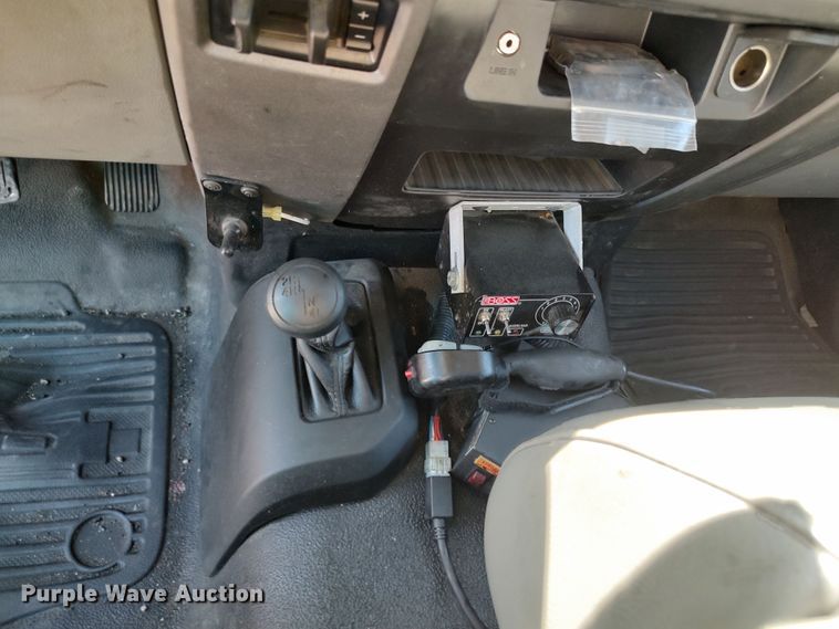 image for item LK9787 2017 Ford F350 Super Duty  utility bed pickup truck