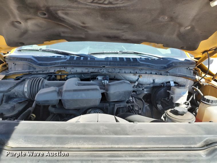 image for item LK9787 2017 Ford F350 Super Duty  utility bed pickup truck