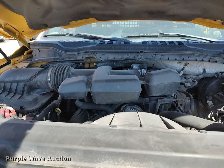 image for item LK9787 2017 Ford F350 Super Duty  utility bed pickup truck