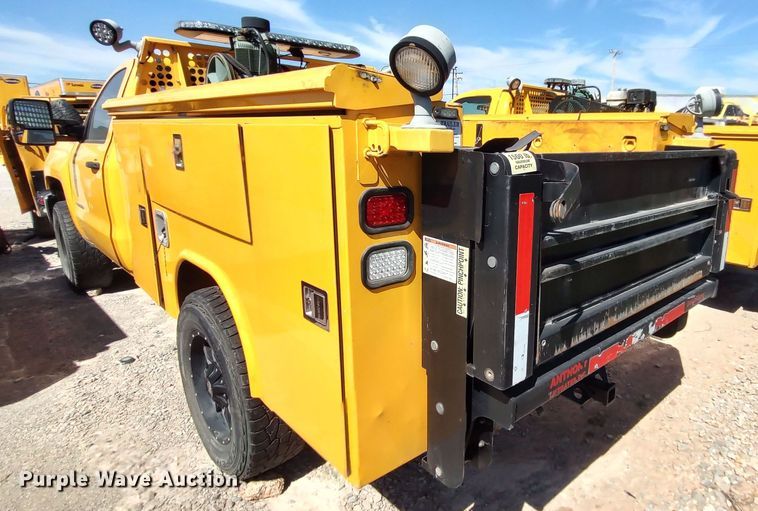 image for item LK9792 2017 Chevrolet Silverado 3500HD  utility bed pickup truck